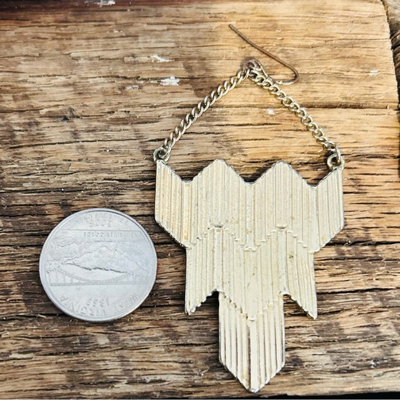 ADIA KIBUR GOLD STATEMENT CHEVRON EARRINGS FOR PIECED EARS . STUNNING STATEMENT - Picture 5 of 5